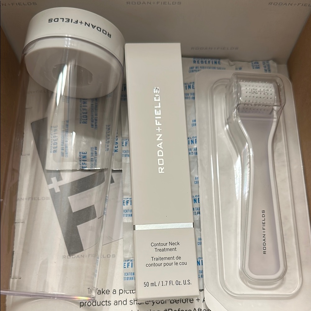 Rodan + Fields Neck Treatment Set with Roller